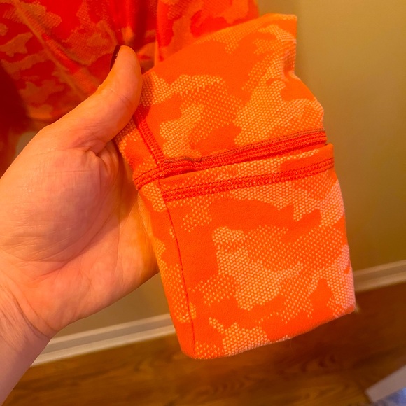 Lululemon coral camo quarter zip cropped sweater - size 12 - Picture 3 of 7